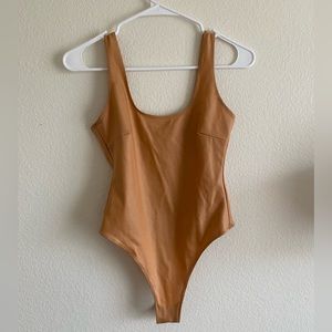 Orange/nude one piece SKIMS XS